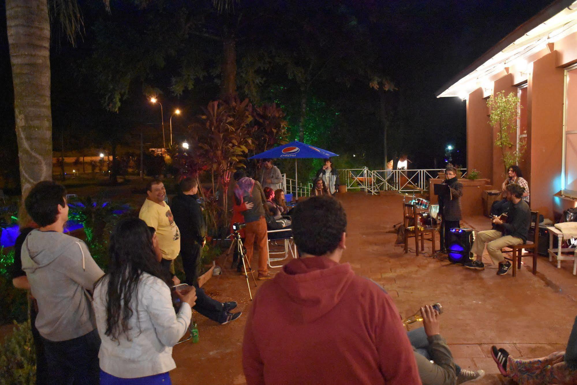 Iguazu Inn Hostel Puerto Iguazú Extérieur photo