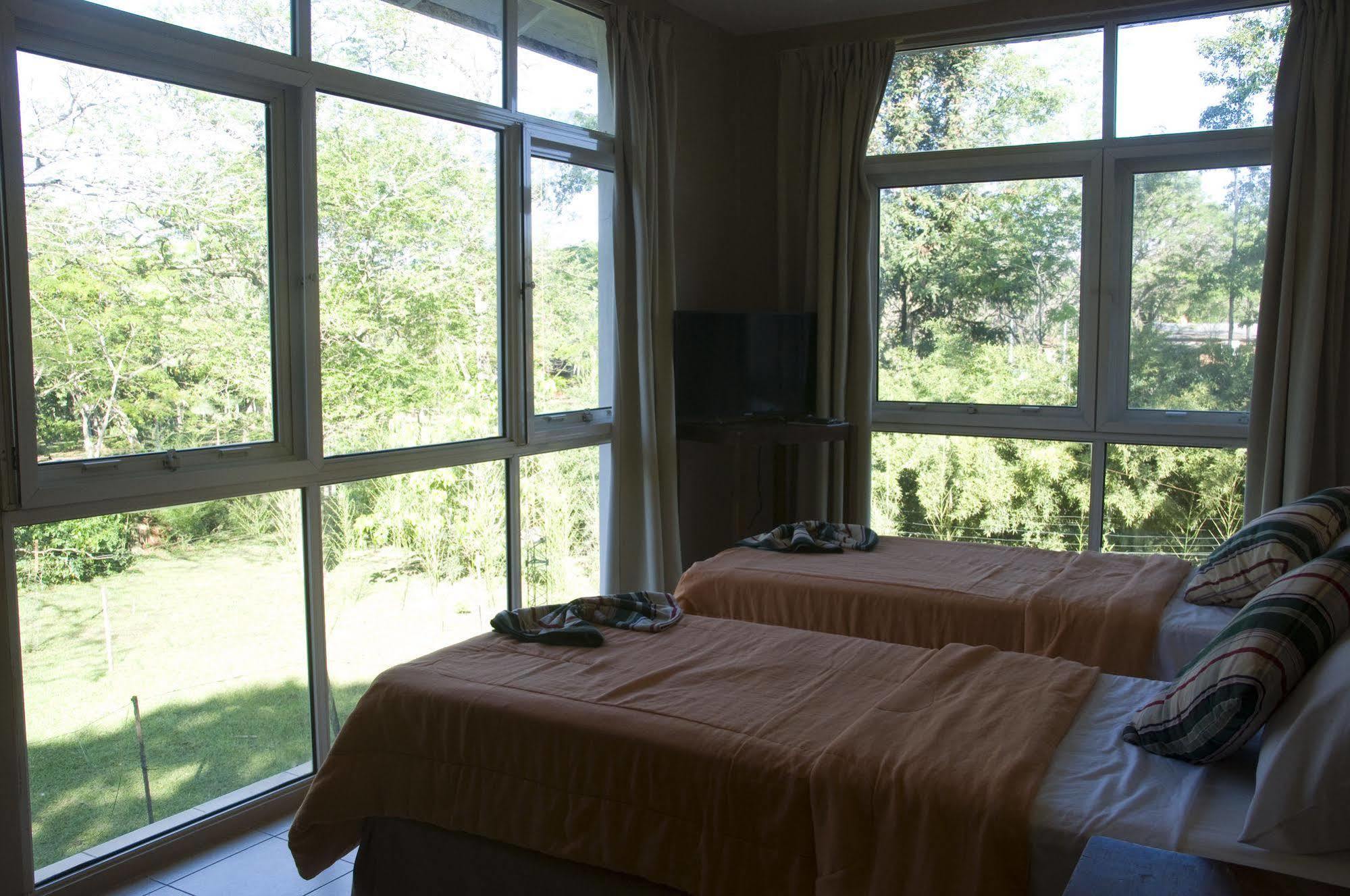 Iguazu Inn Hostel Puerto Iguazú Extérieur photo